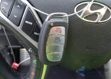 2016 Hyundai Elantra Gt z USA, uszkodzony, nr VIN KMHD35LH8GU303551